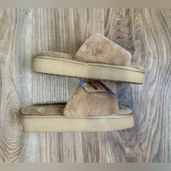 MUK LUKS WOMEN'S KIRSTEY SLIDE SLIPPER Brown Size L (9-10) NWT - Picture 6 of 8